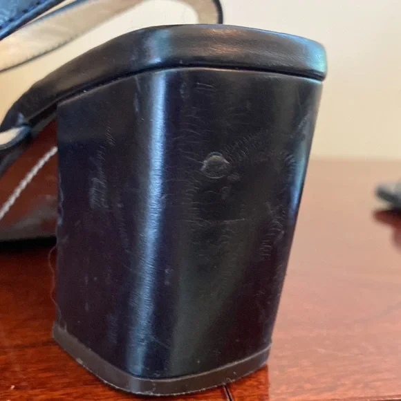 Louis Vuitton Vintage Dark Blue Monogram Mini Lin Sandal Size 35.5 - Picture 13 of 16